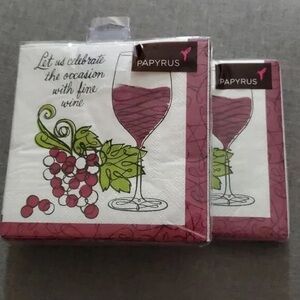 80 Papyrus beverage napkins 4 packs of 20 each = 80